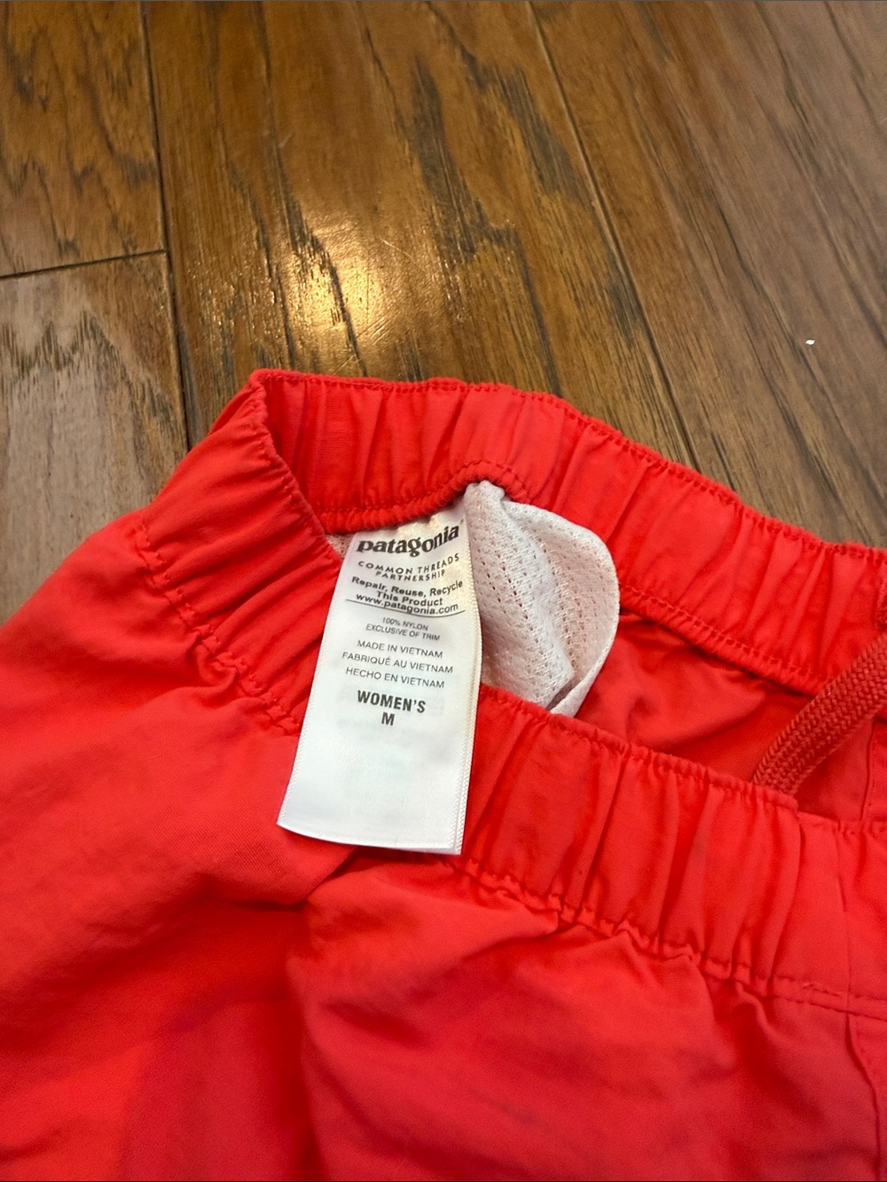 Patagonia Women’s Coral Baggie Shorts - Medium - Picture 5 of 6